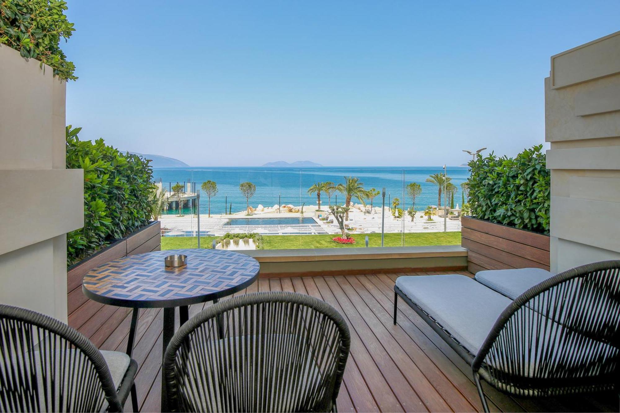 Hotel Vlora Priam, Affiliated By Melia Exterior photo