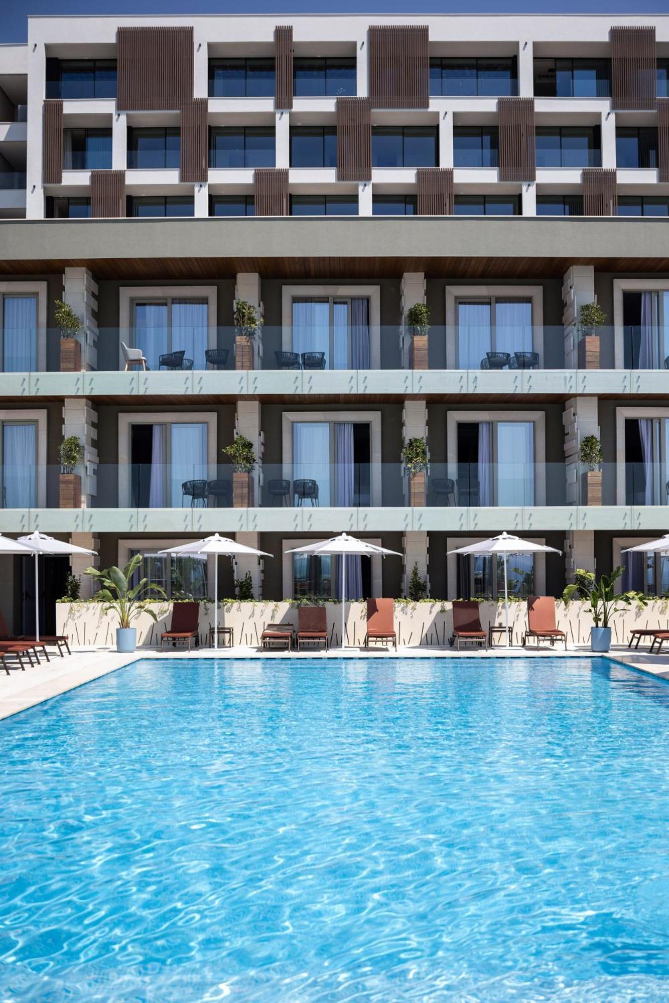 Hotel Vlora Priam, Affiliated By Melia Exterior photo